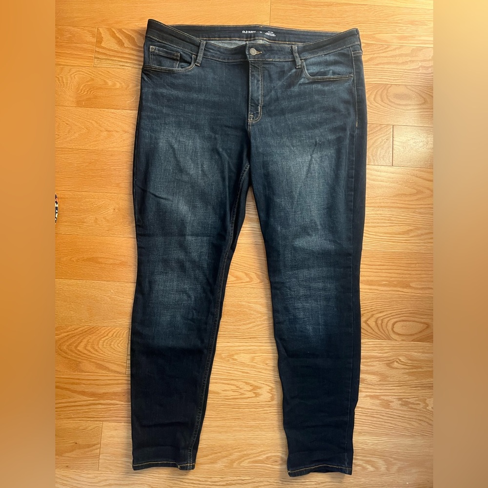 Old Navy Mid-rise Skinny Jeans sz 18